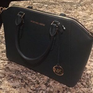 MICHAEL KORS LG TZ SATCHEL